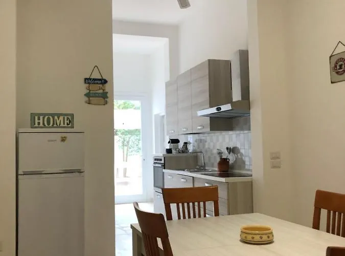 Casa Sally Нардо